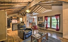 Rustic Chic Home About 1 Mi To Dtwn Hot Springs!