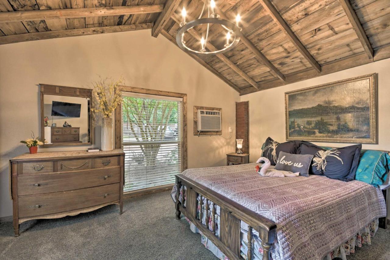 Rustic Chic Home About 1 Mi To Dtwn Hot Springs! Exterior photo